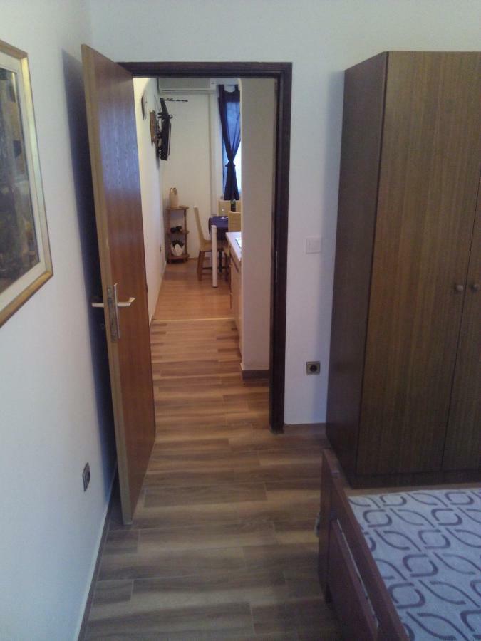 Apartment Artusi Pula Exterior photo